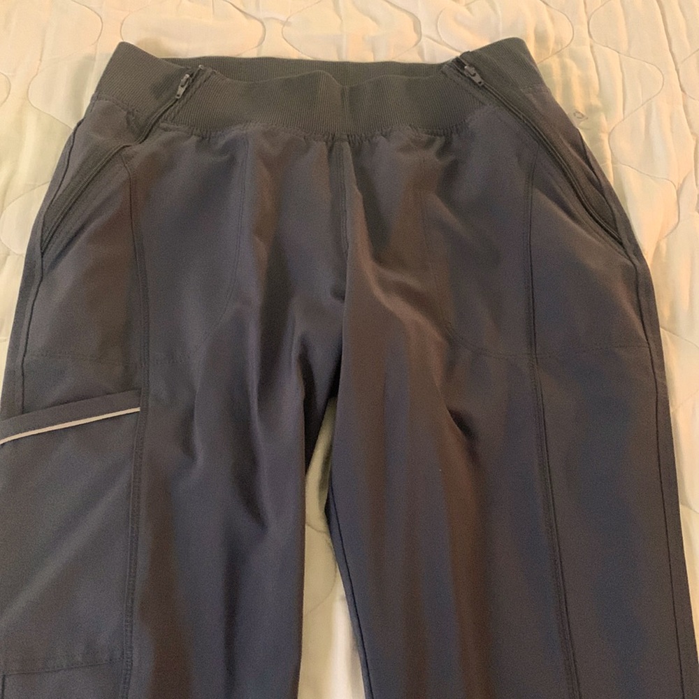 Scrub pants